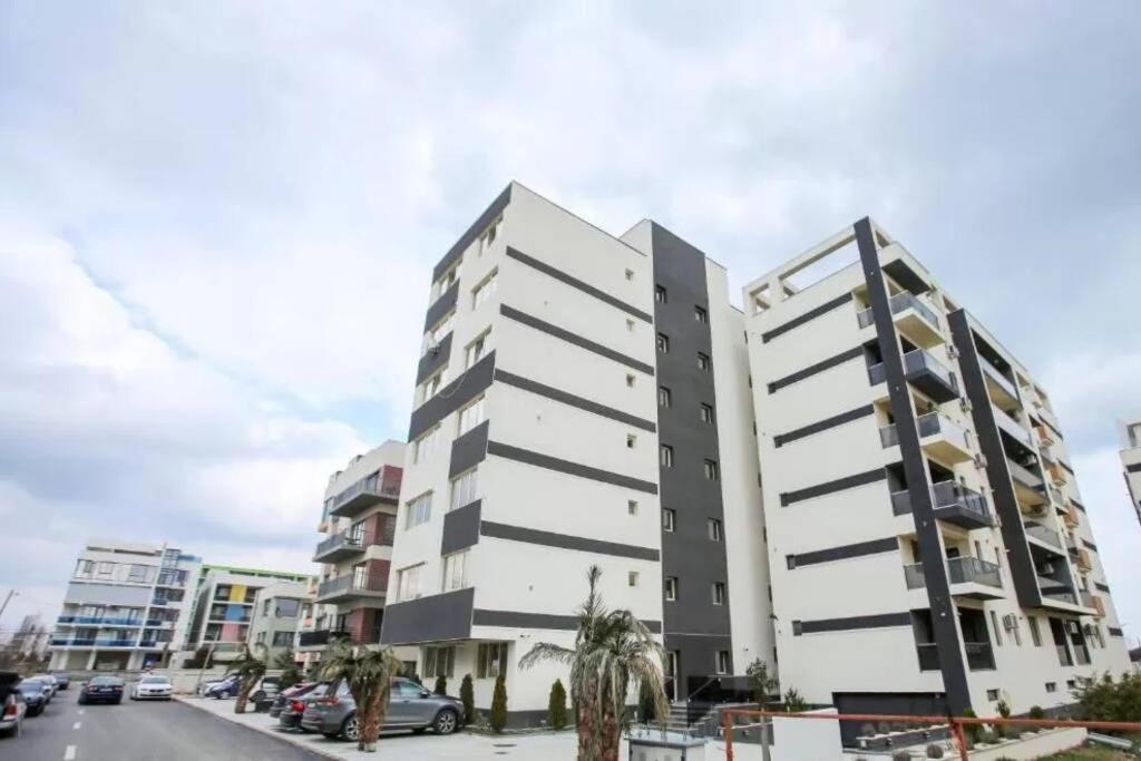 Ferienwohnung Luxury Studio - Maison 103 - Stefan Building Complex Năvodari Exterior foto